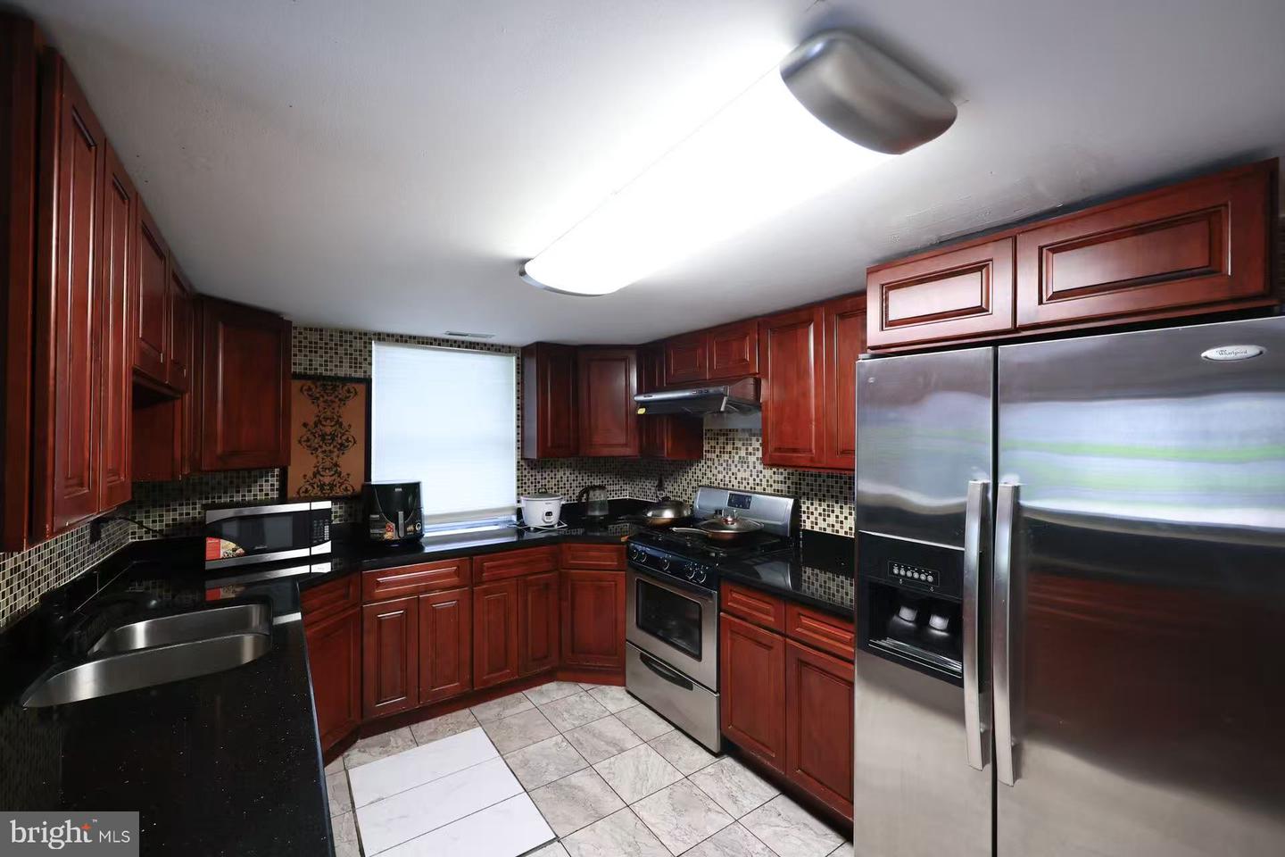 2156 Conwell Ave Property Photo 12