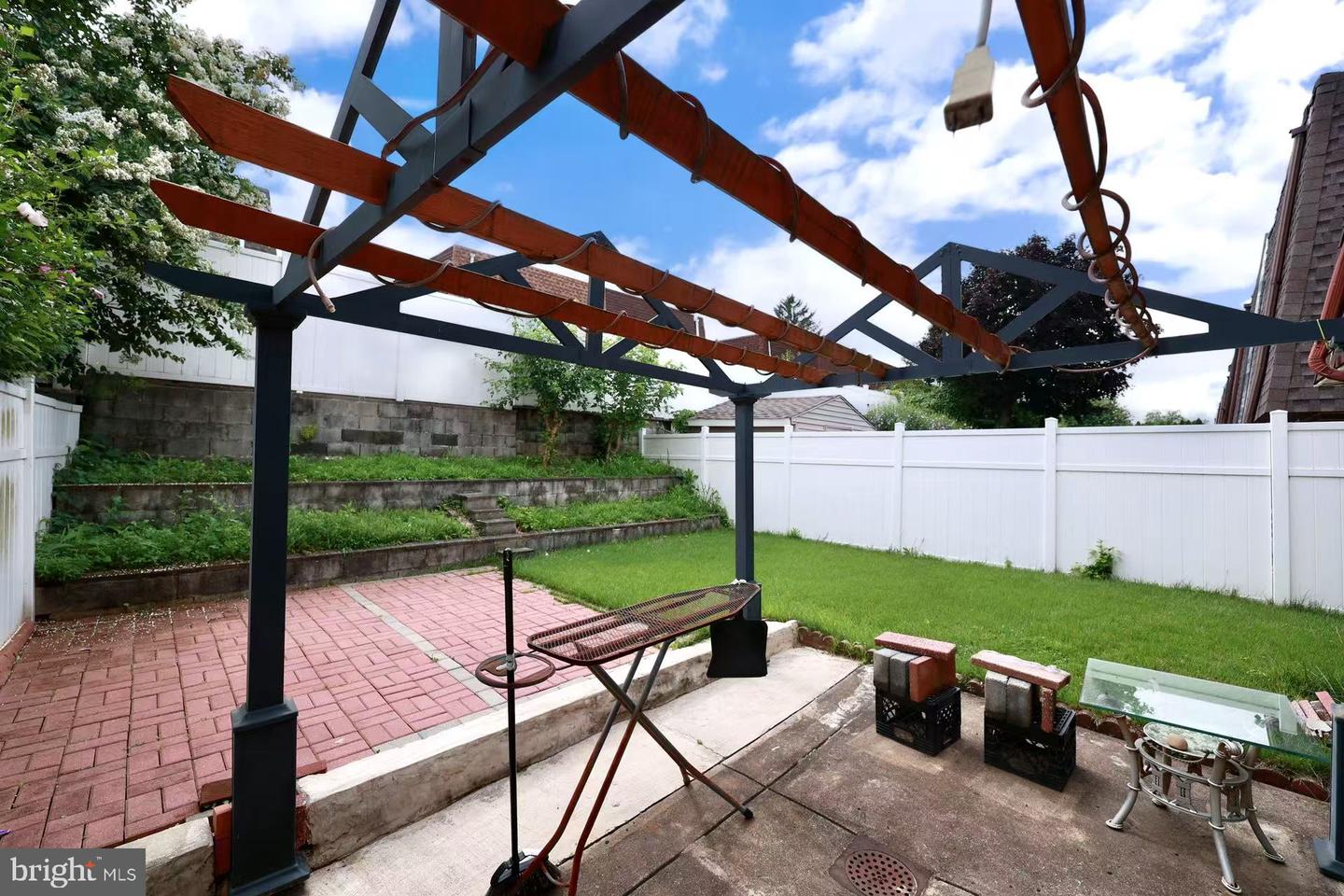 2156 Conwell Ave Property Photo 37