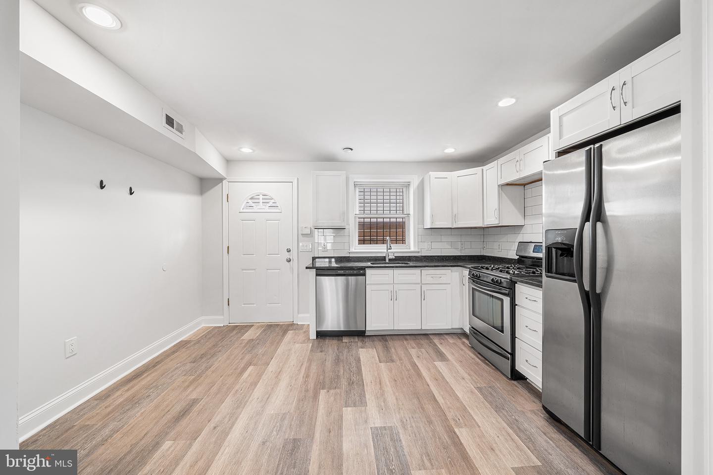 2521 Federal St Property Photo 6