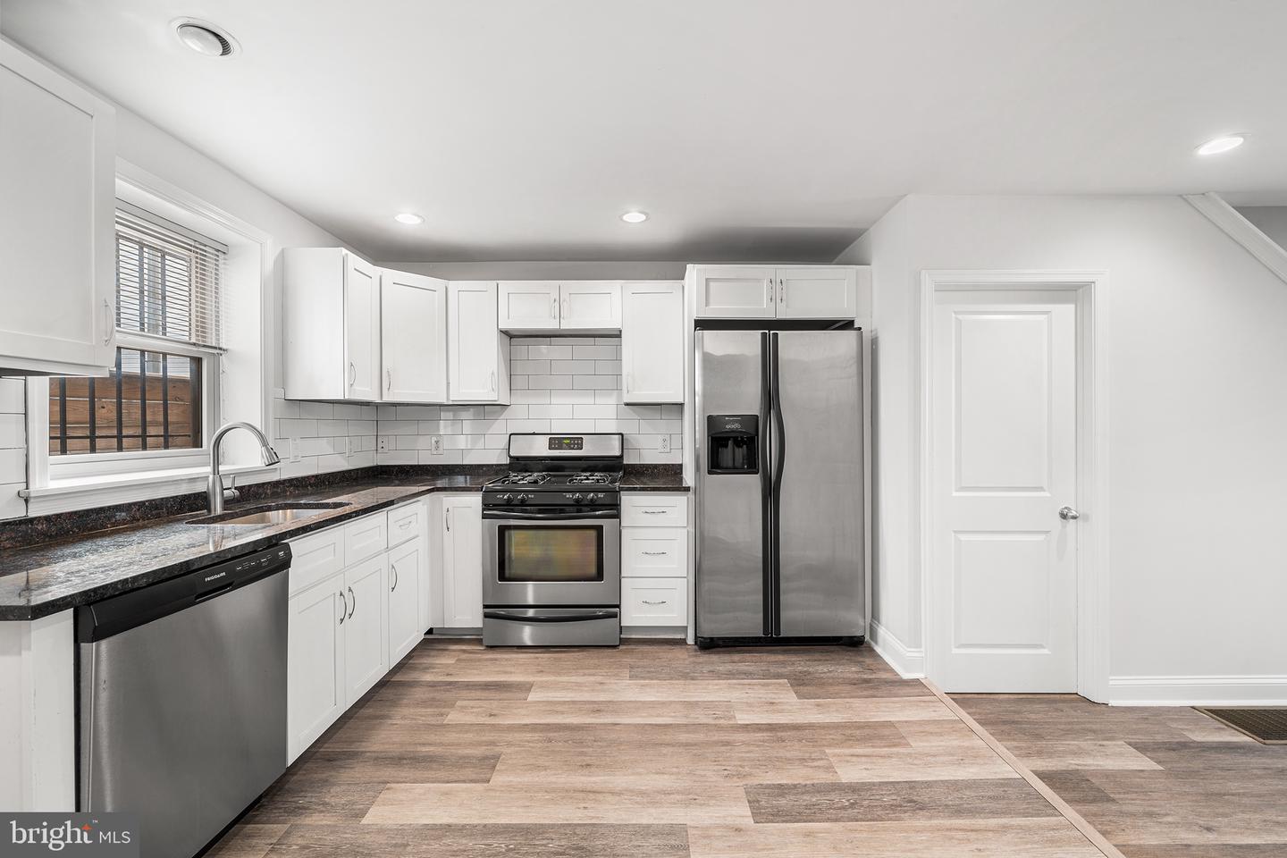 2521 Federal St Property Photo 8