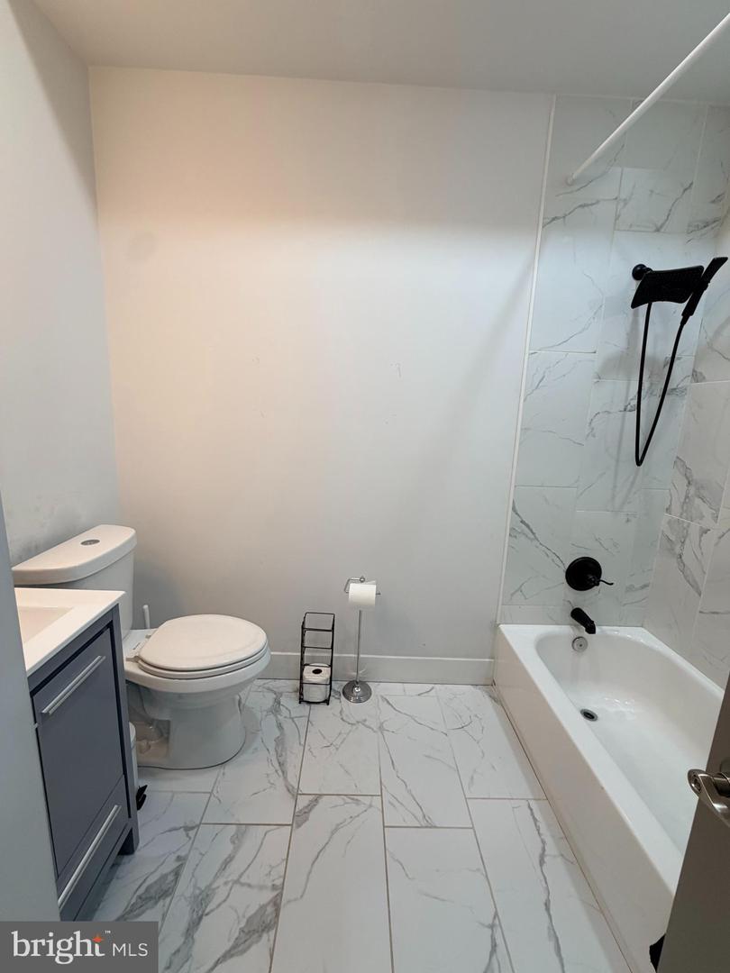 2239 Tasker St Property Photo 41