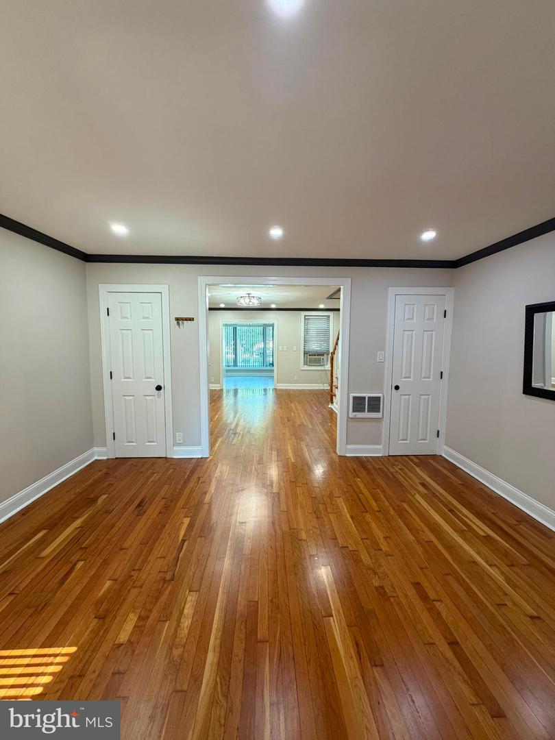 4147 O St Property Photo 8
