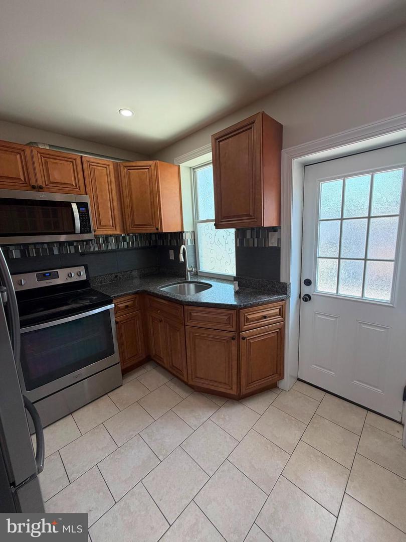 4147 O St Property Photo 11