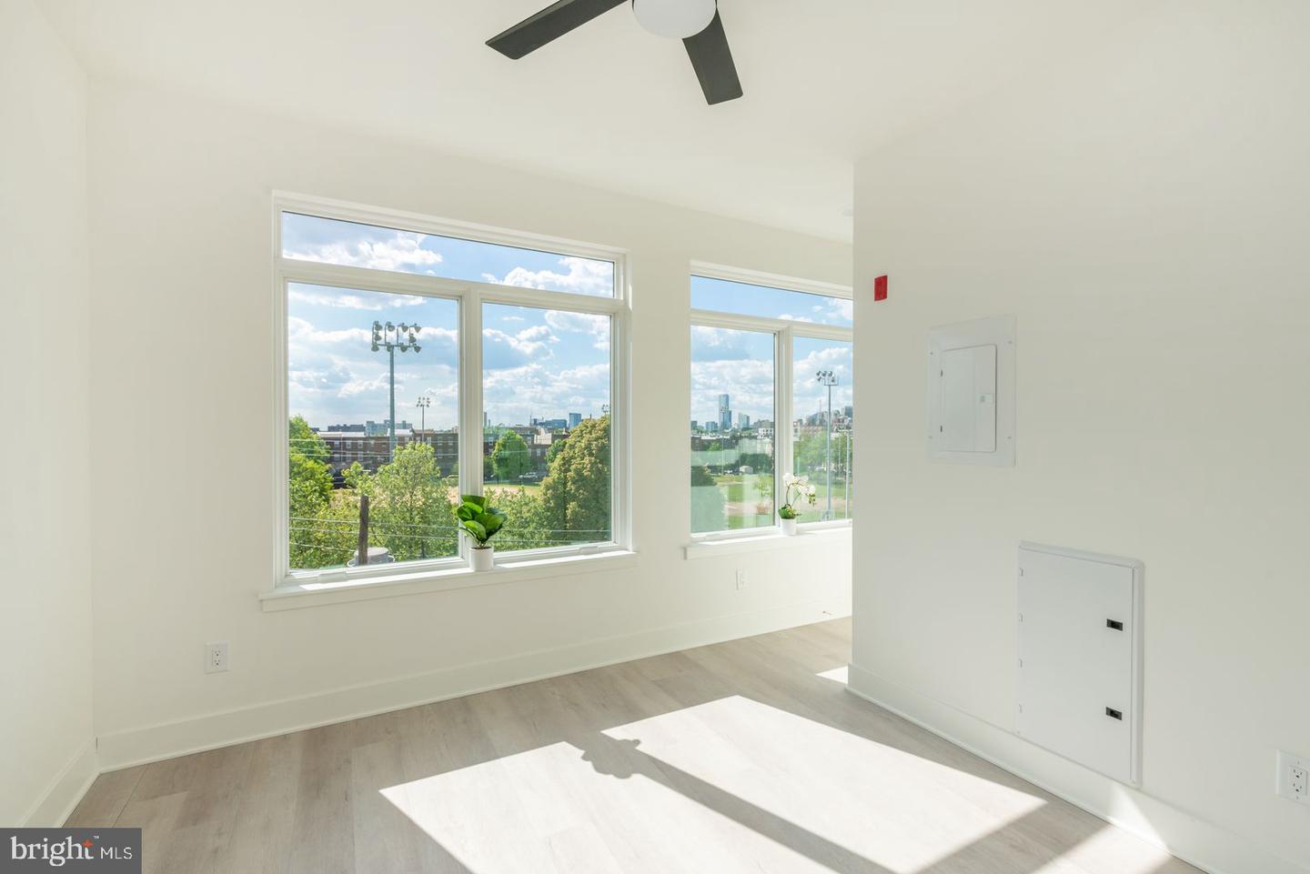 833 Wharton St #205 Property Photo 10