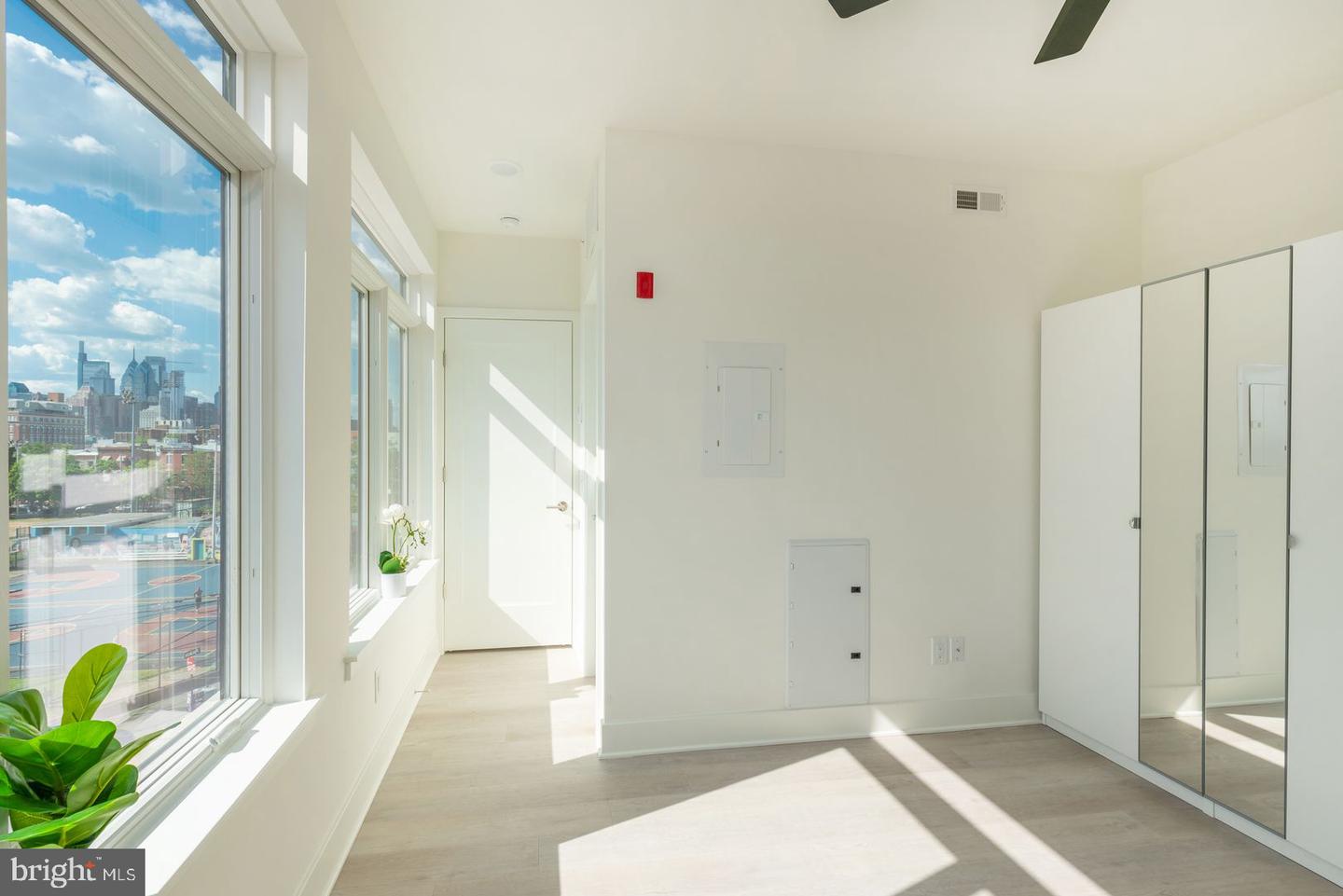 833 Wharton St #205 Property Photo 12