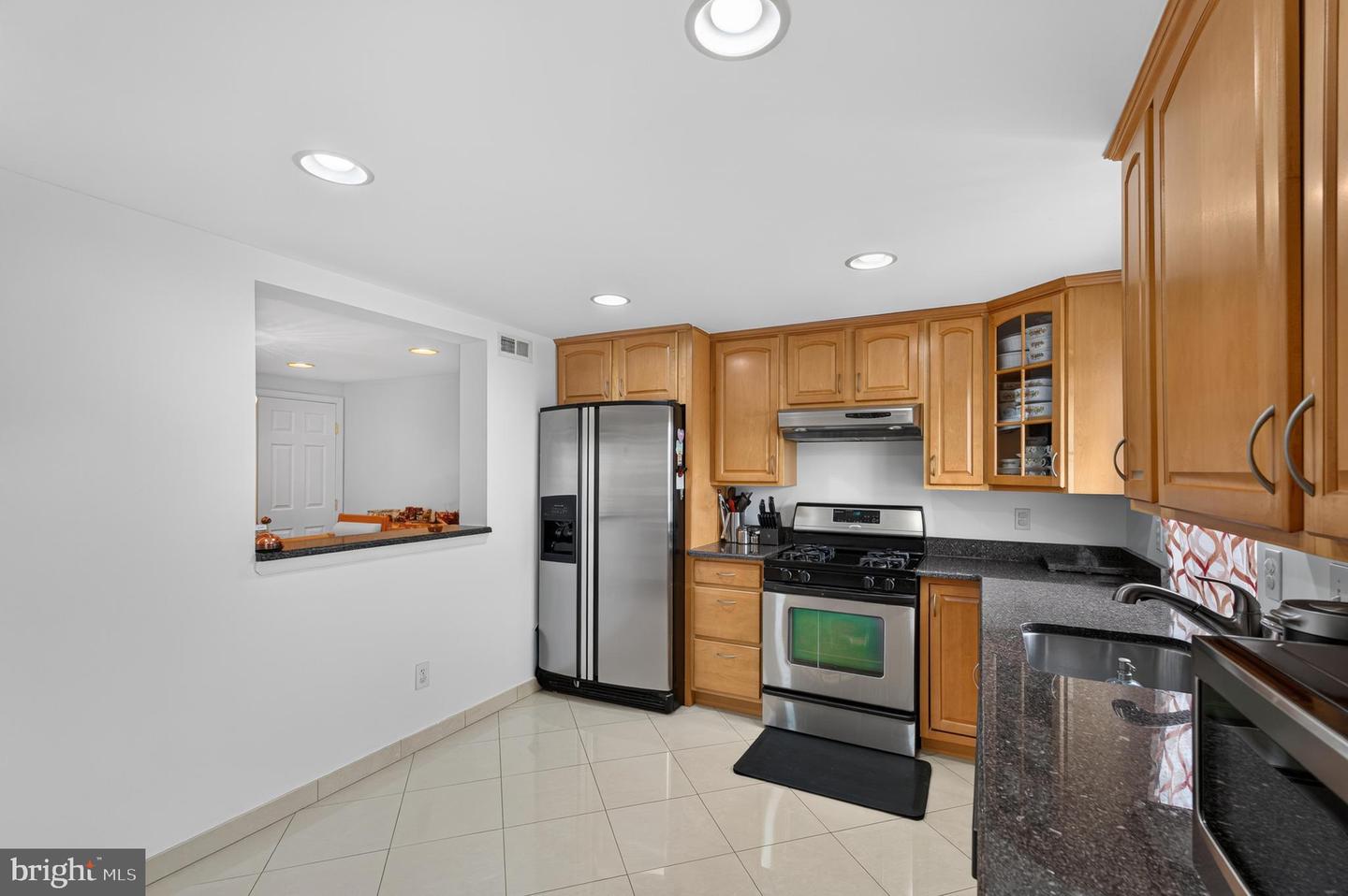 662 Lawler St Property Photo 15