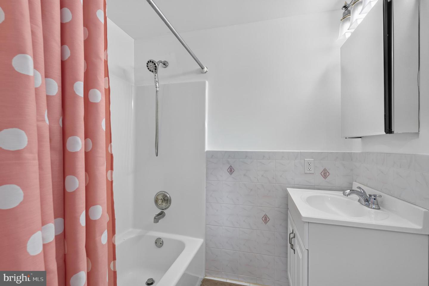 662 Lawler St Property Photo 22