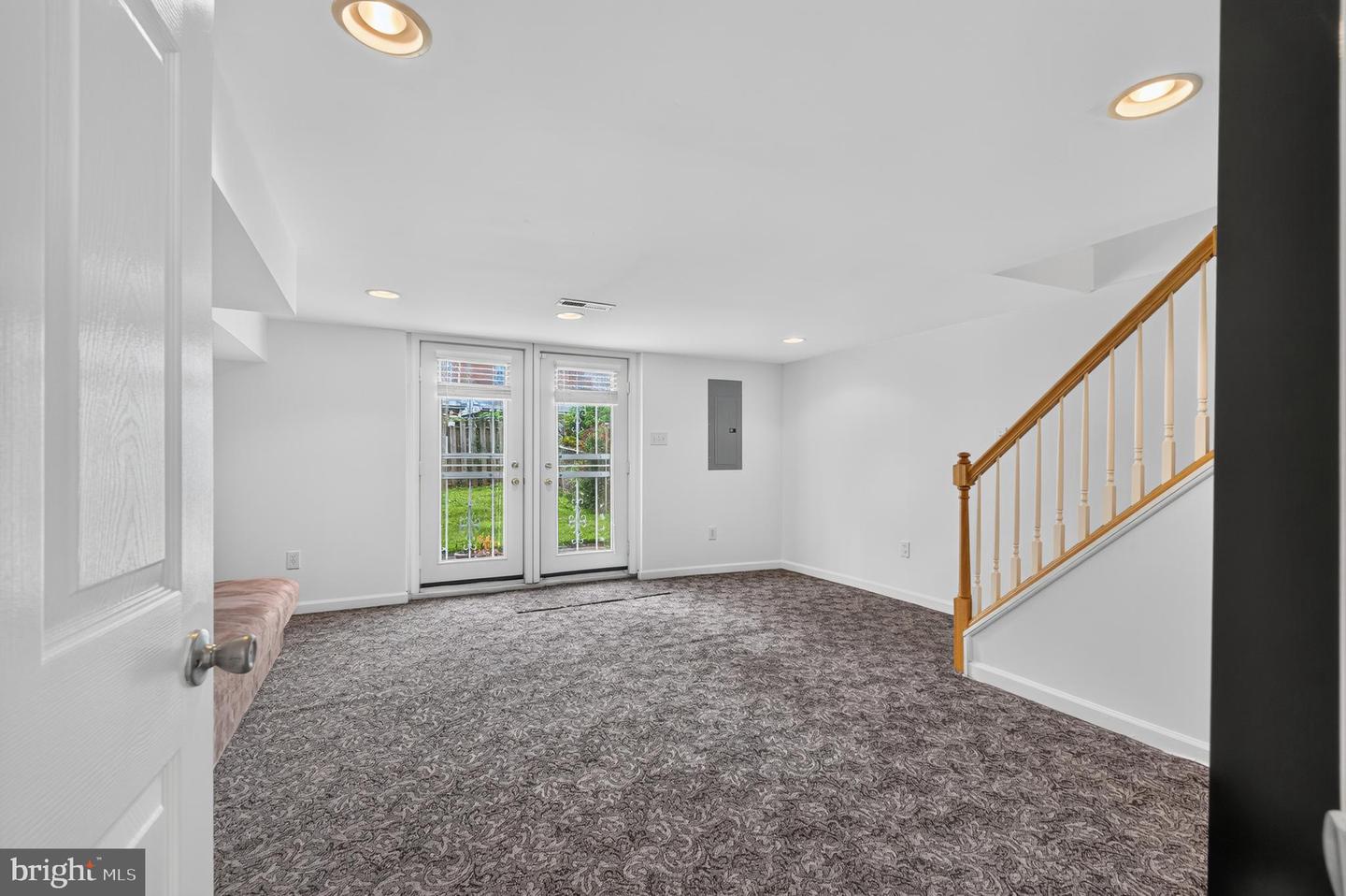 662 Lawler St Property Photo 32
