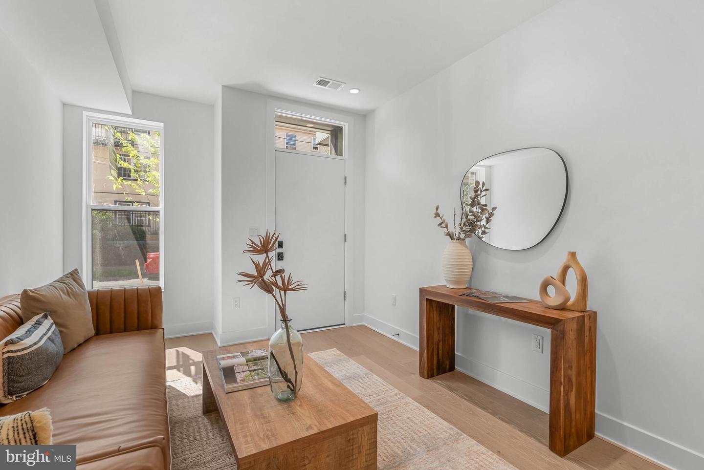 635 N 7th St #c2b Property Photo 25