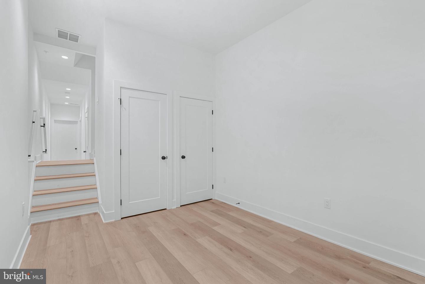 635 N 7th St #c2b Property Photo 26