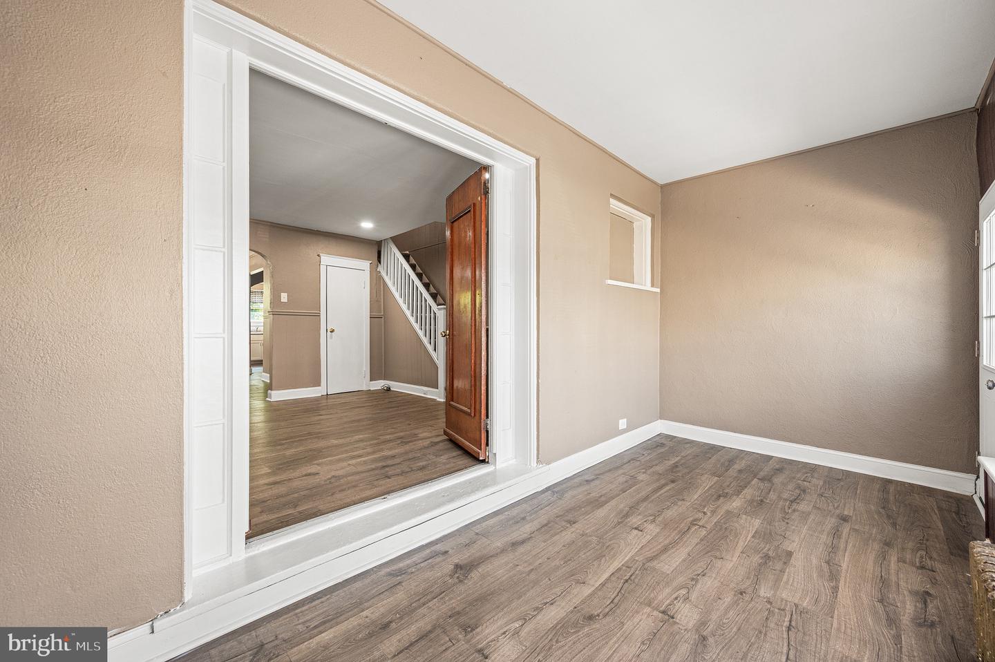 2519 S Hobson St Property Photo 3