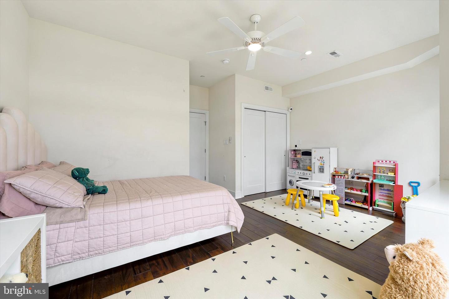 1726 N Hope St Property Photo 19