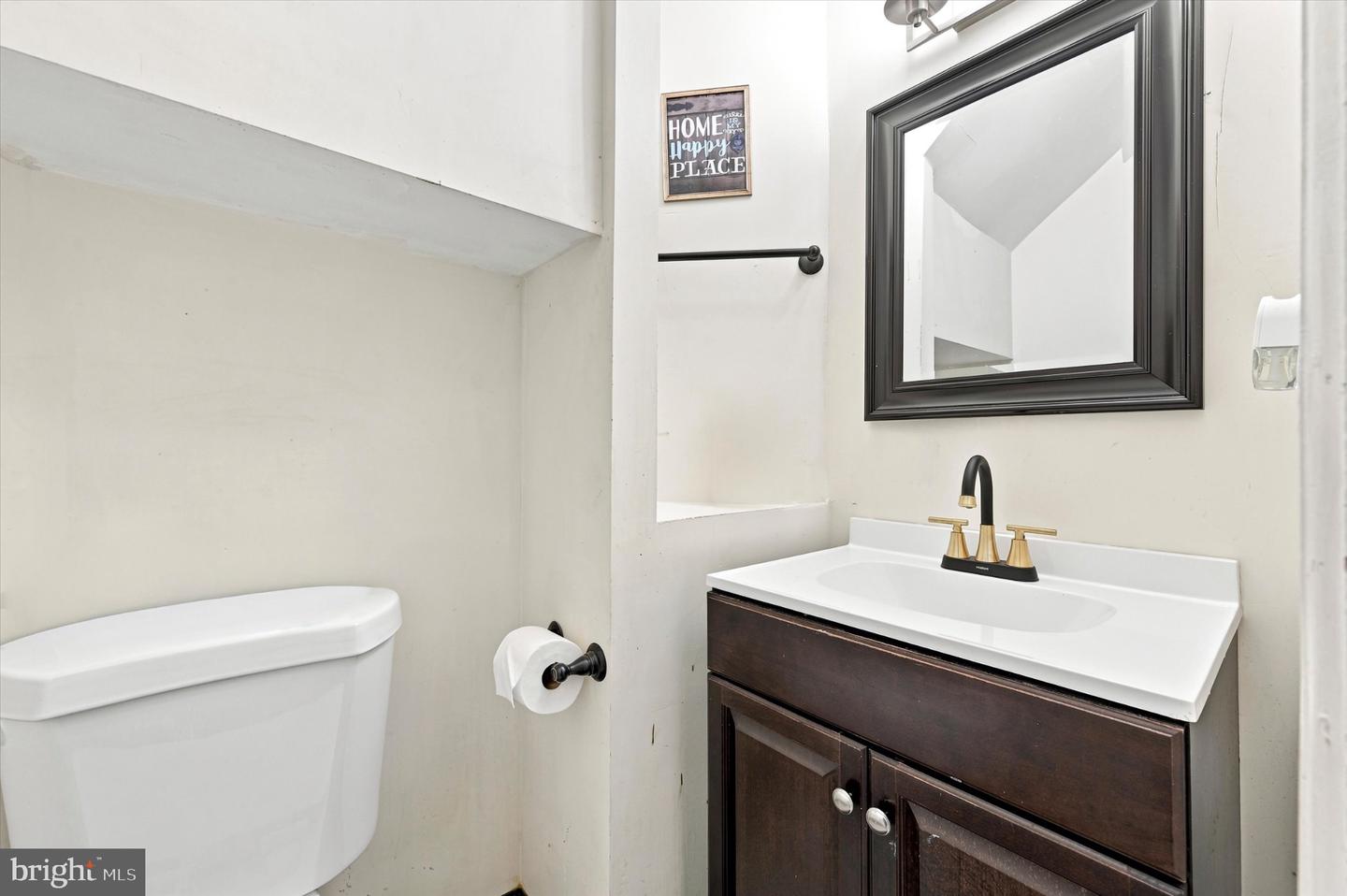 6201 Homer St Property Photo 11
