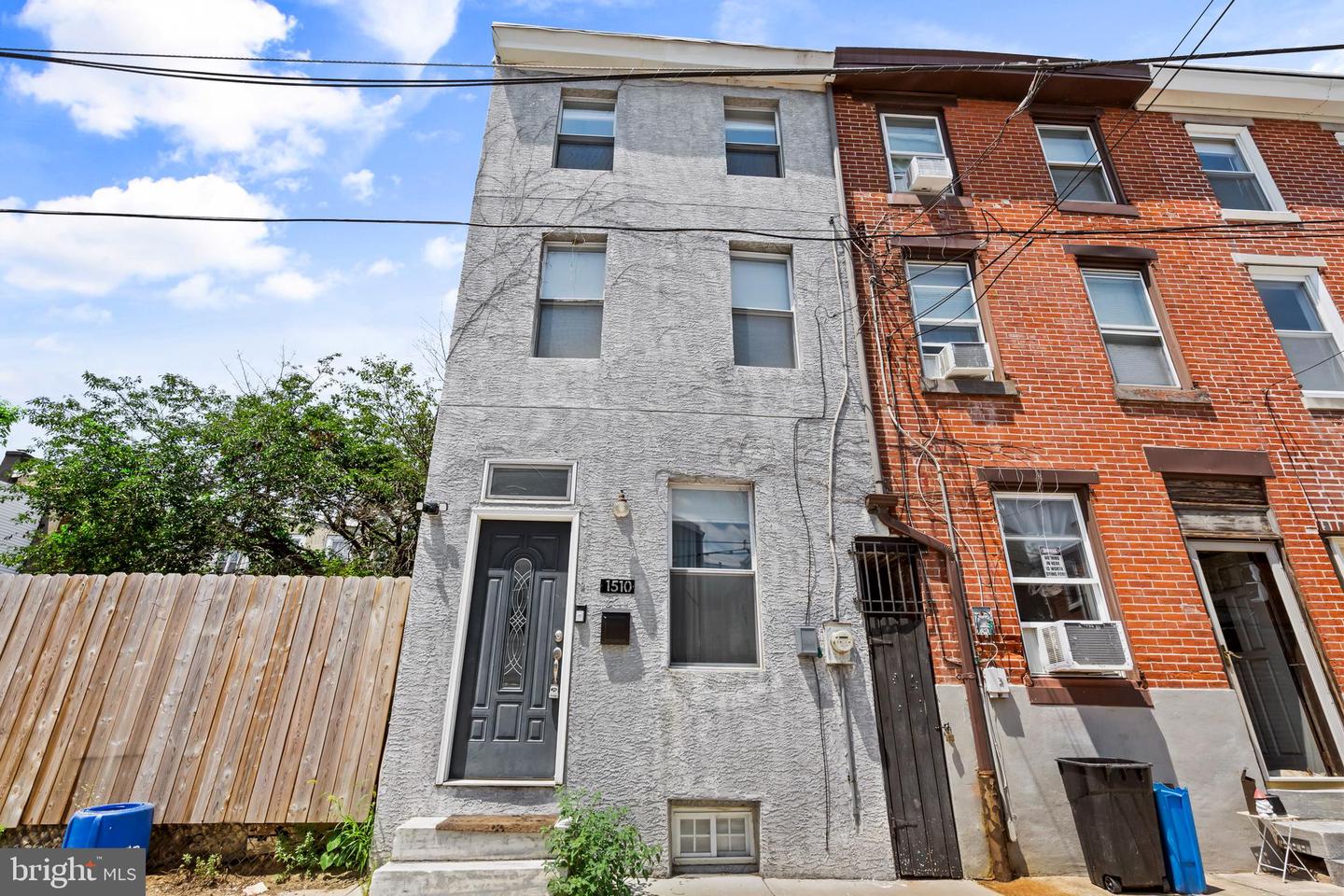 1510 N Leithgow St Property Photo 2