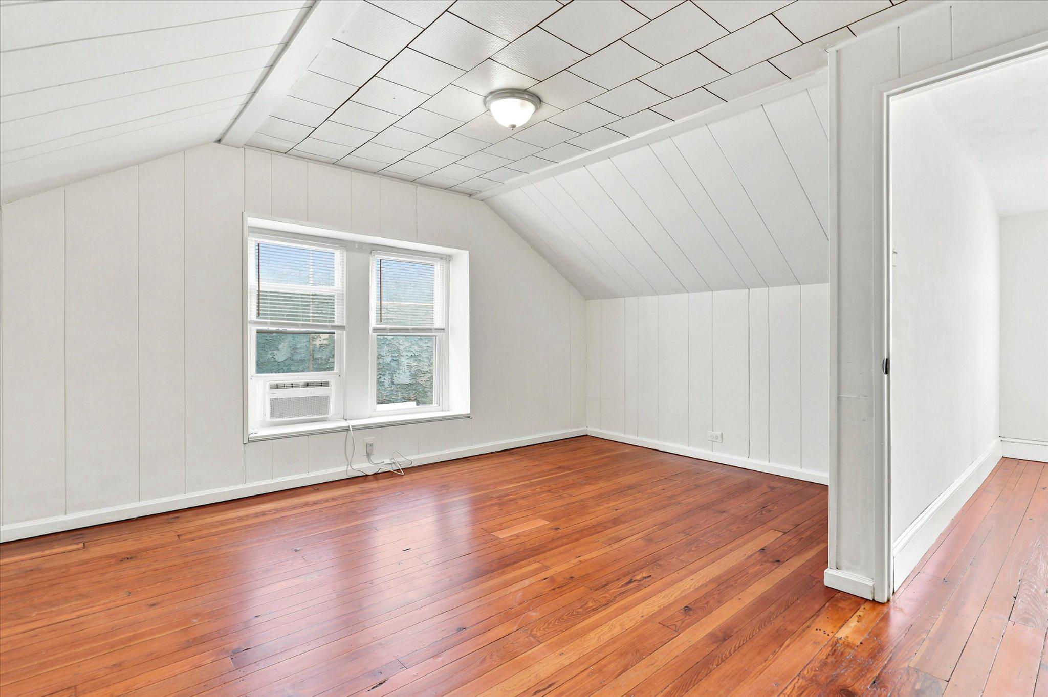 223 Wendover St Property Photo 19
