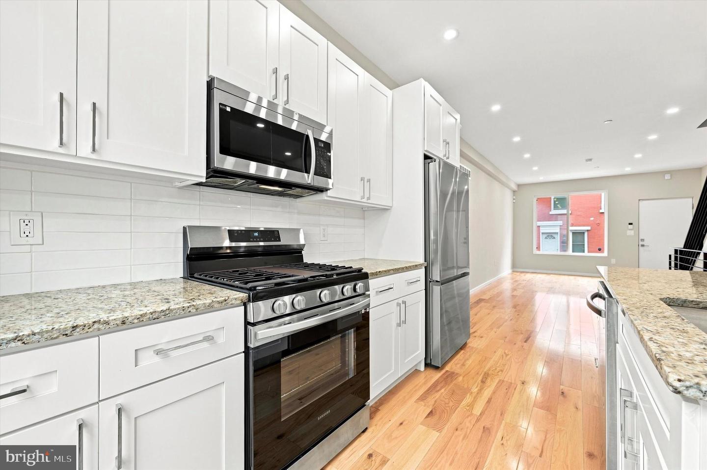 1713 W Seybert St Property Photo 19