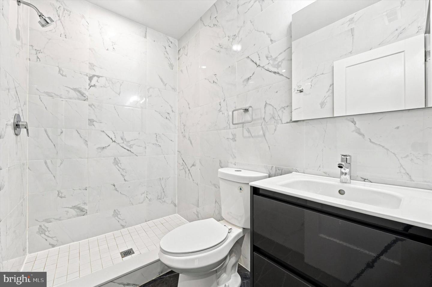 1713 W Seybert St Property Photo 22