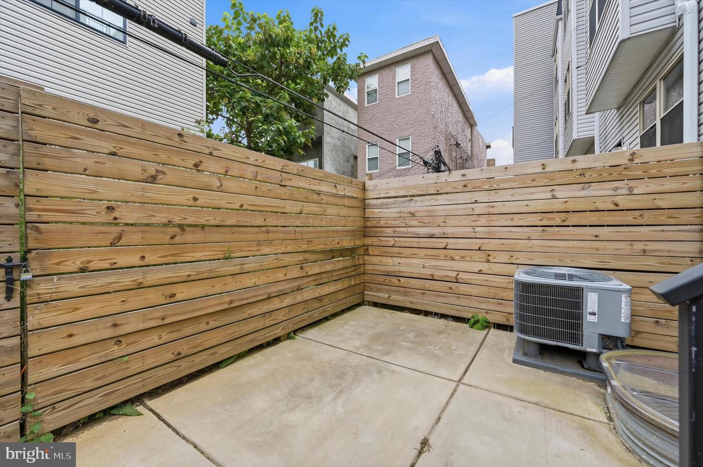 1713 W Seybert St Property Photo 25