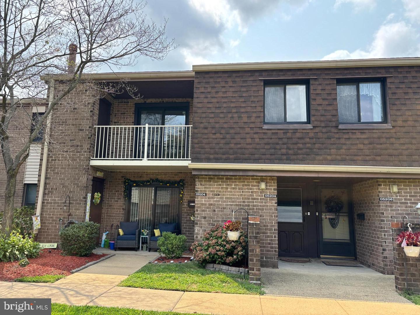 5204-00 Delaire Landing Rd #204 Property Photo 1