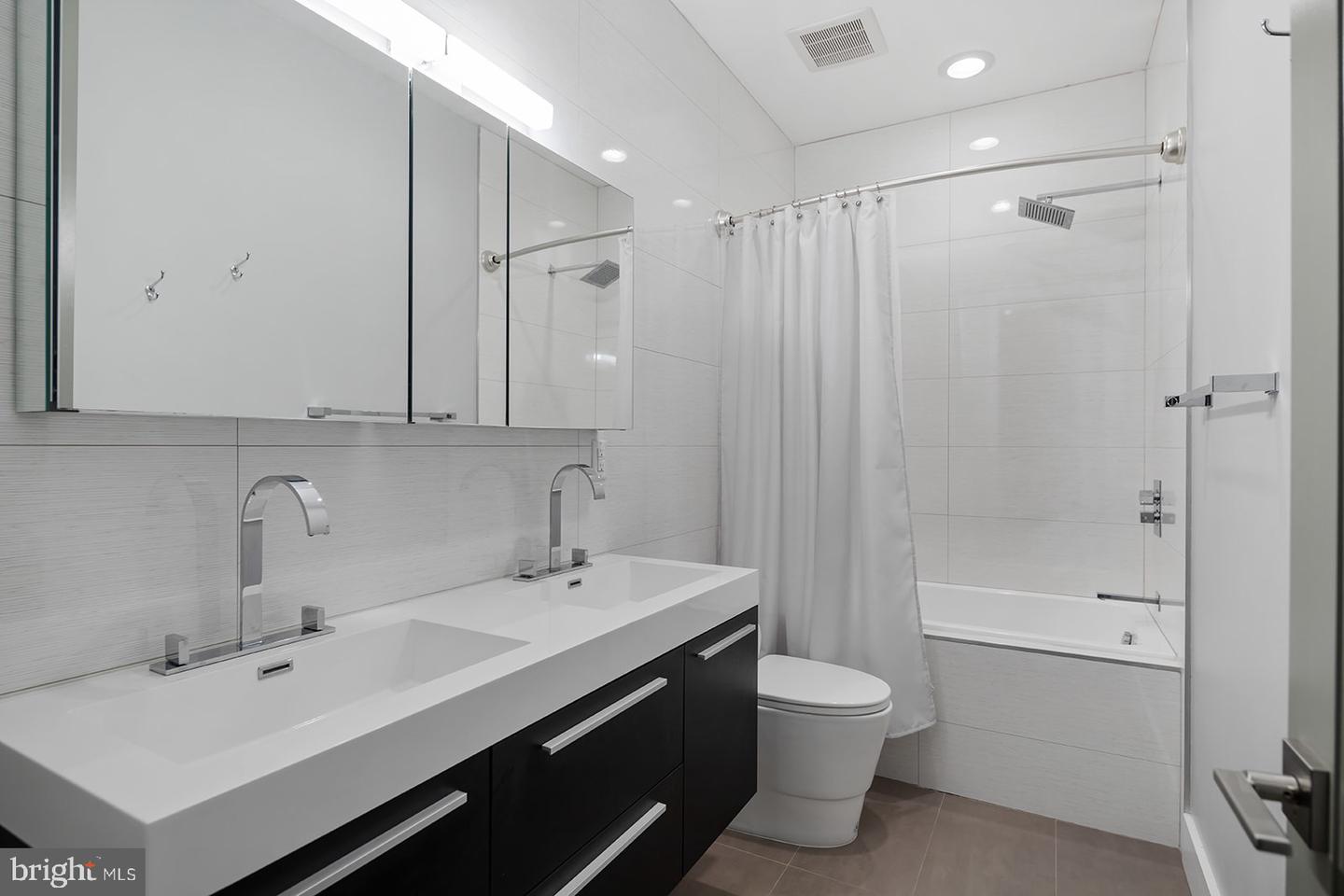 1332 Kater St Property Photo 16