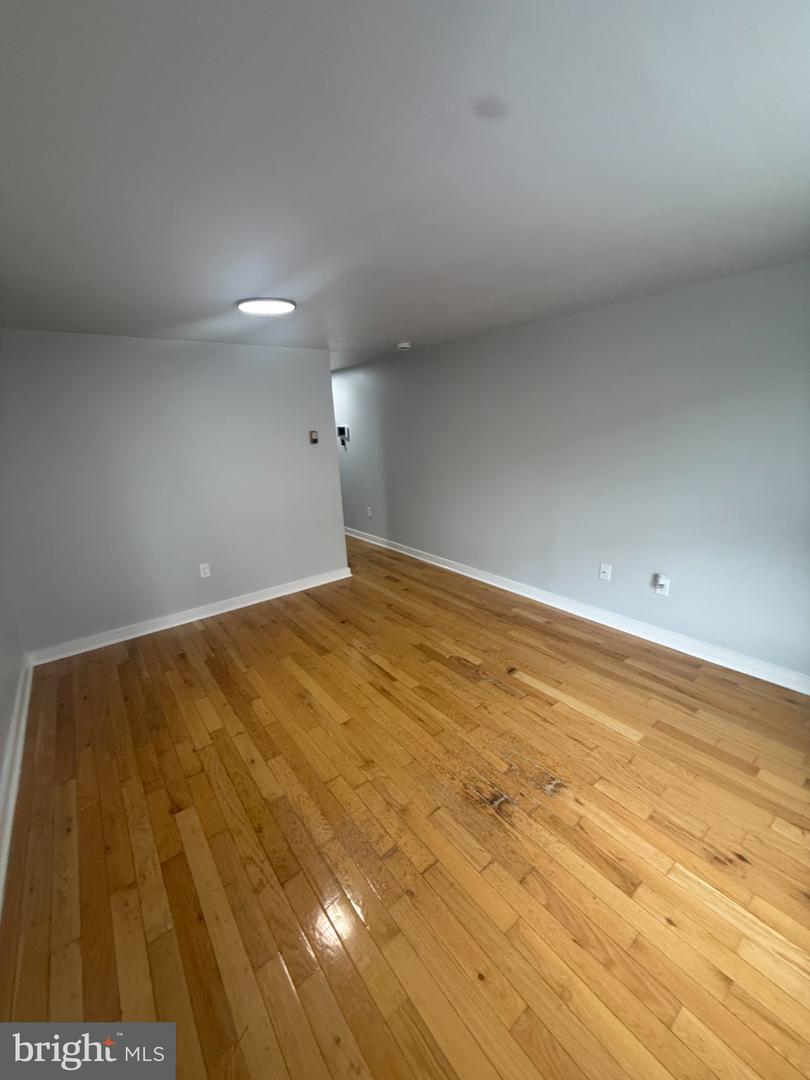 713 N 16th St #3 Property Photo 10