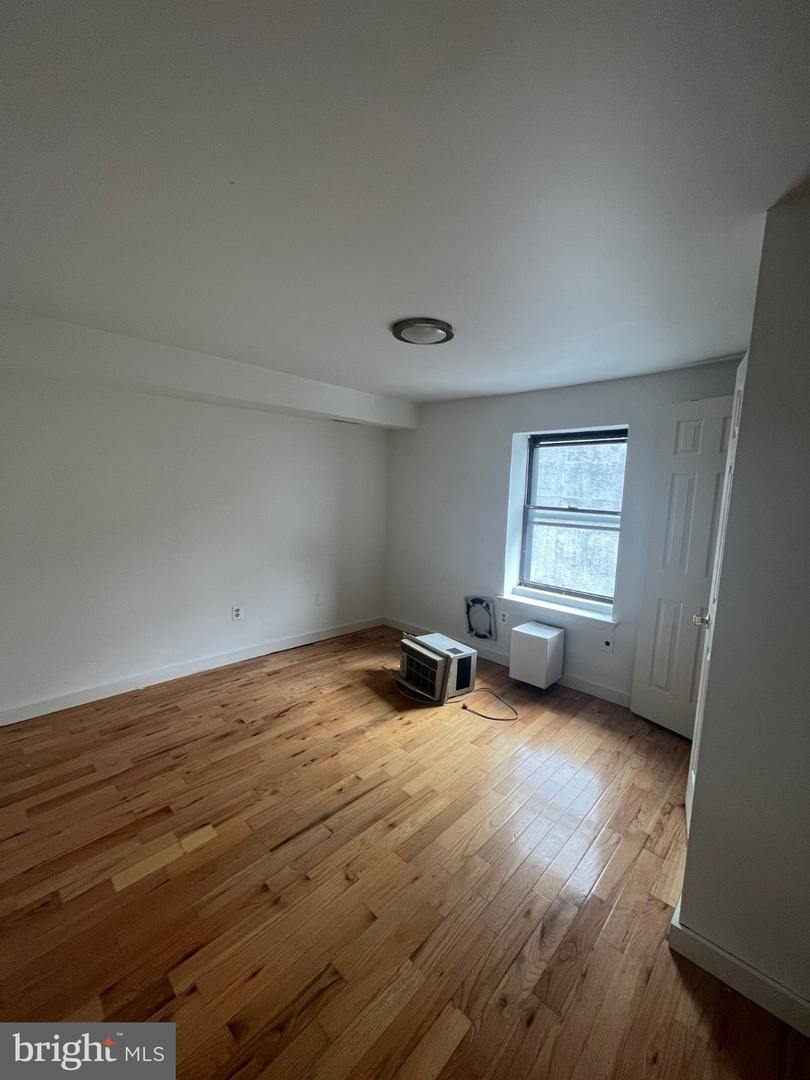 715 N 16th St #3 Property Photo 7