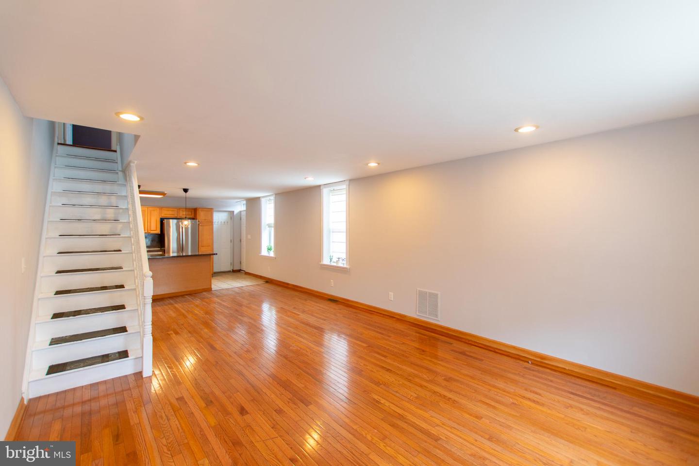 152 Tree St Property Photo 7