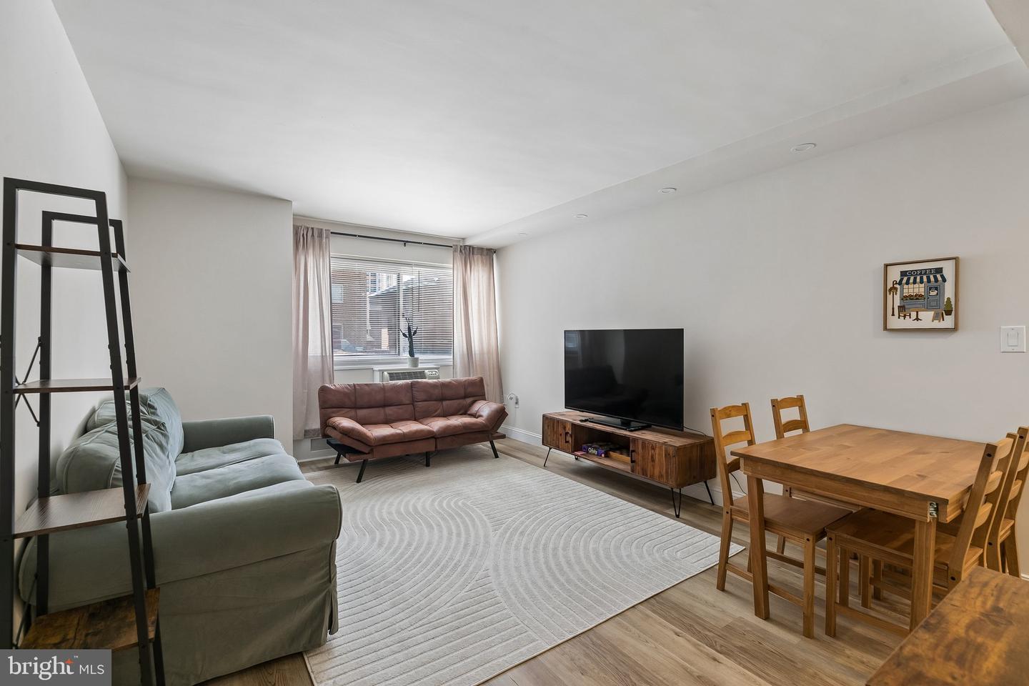 2101 CHESTNUT ST #303 Property Photo 1
