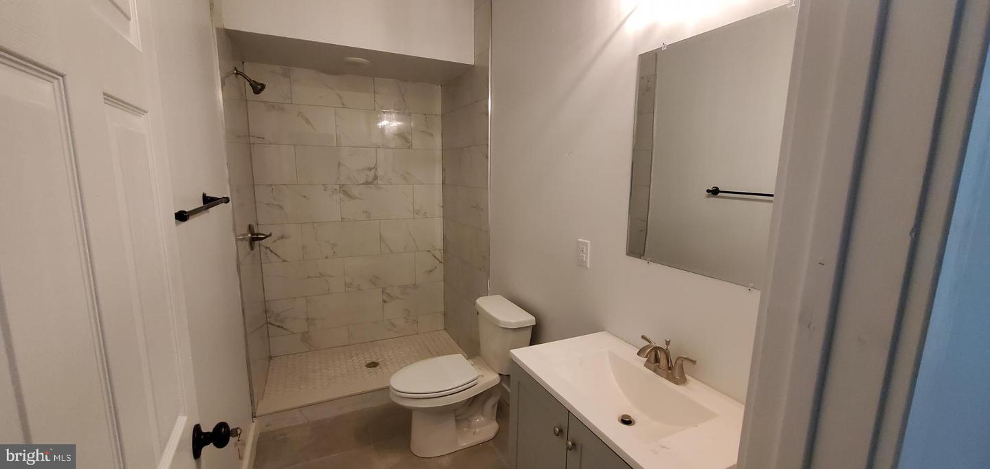 2036 Germantown Ave #2 Property Photo 5