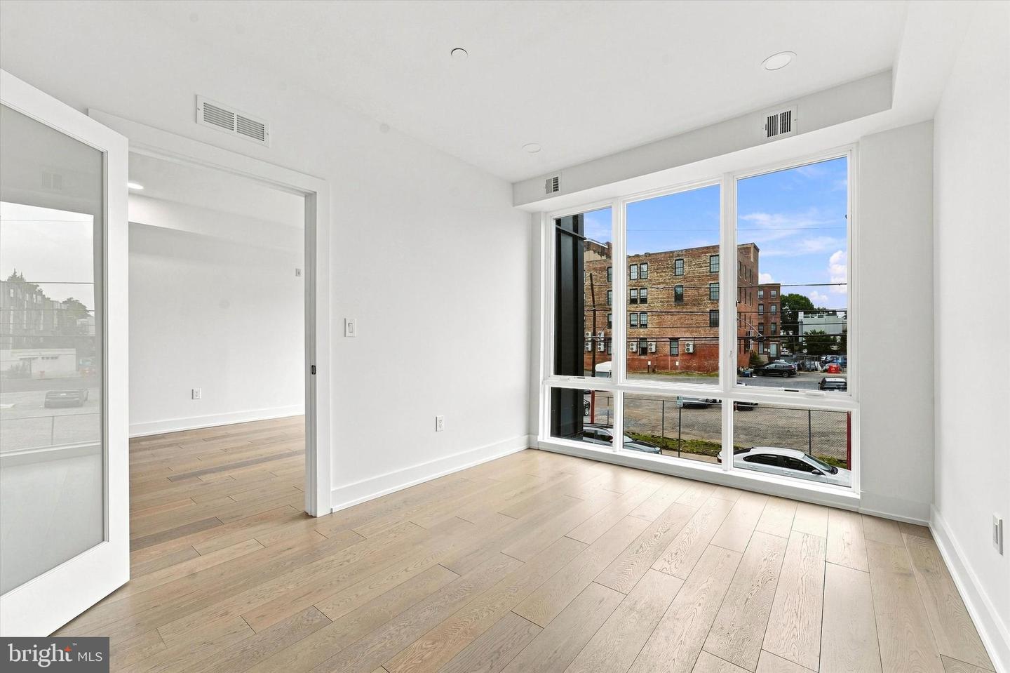 950 N 2nd St #unit 2a Property Photo 11
