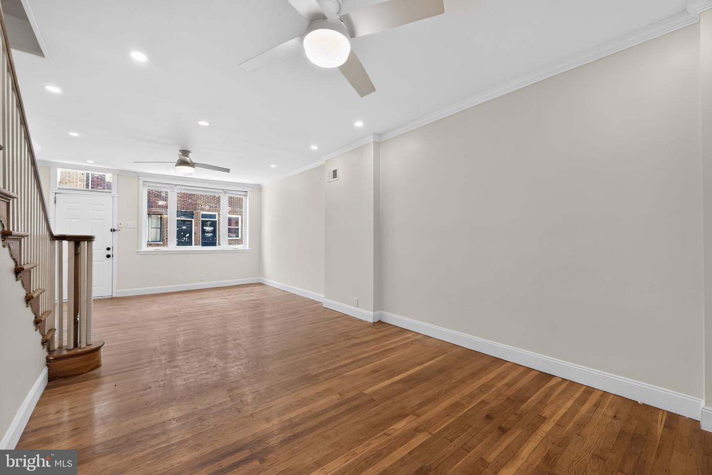 2043 S Darien St Property Photo 14