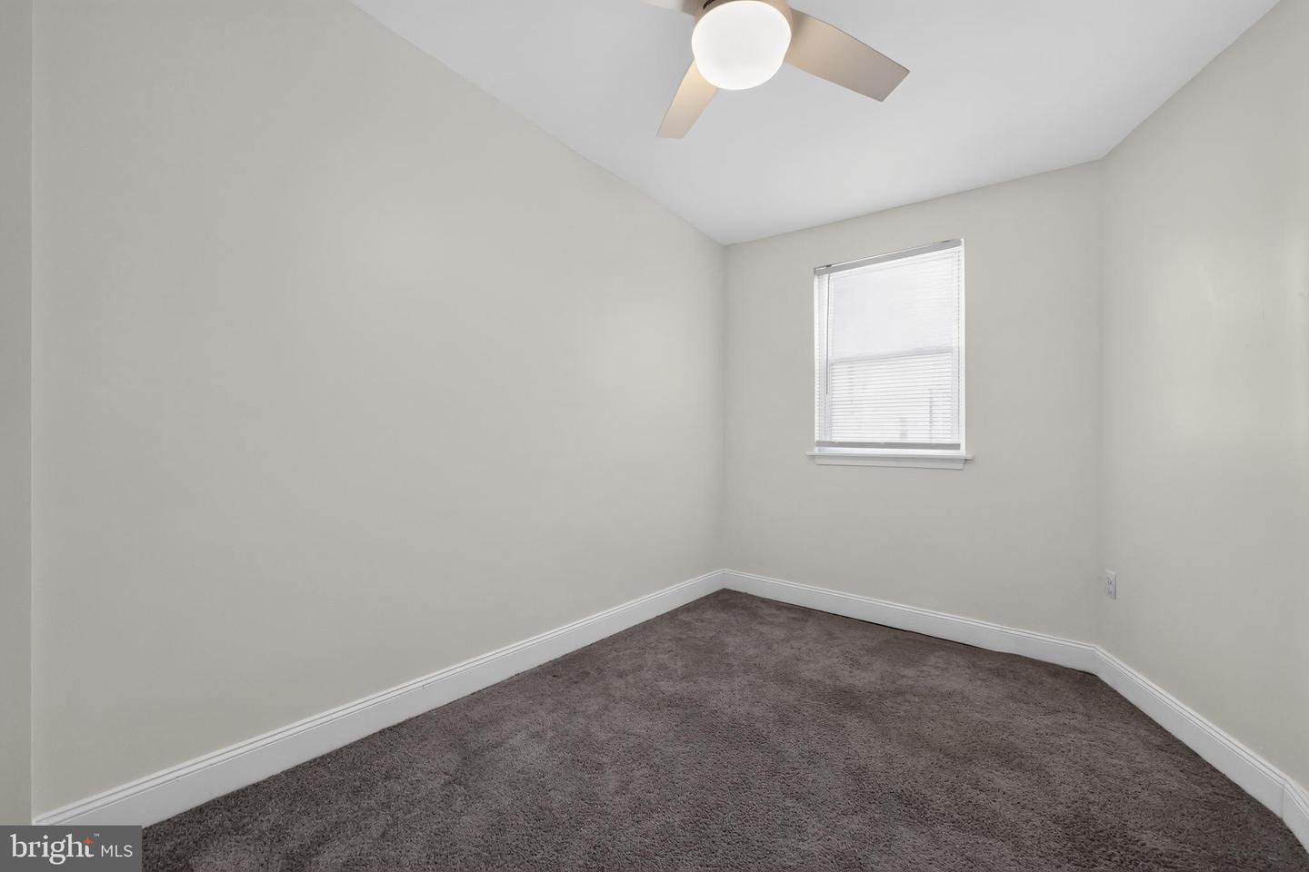 2043 S Darien St Property Photo 25