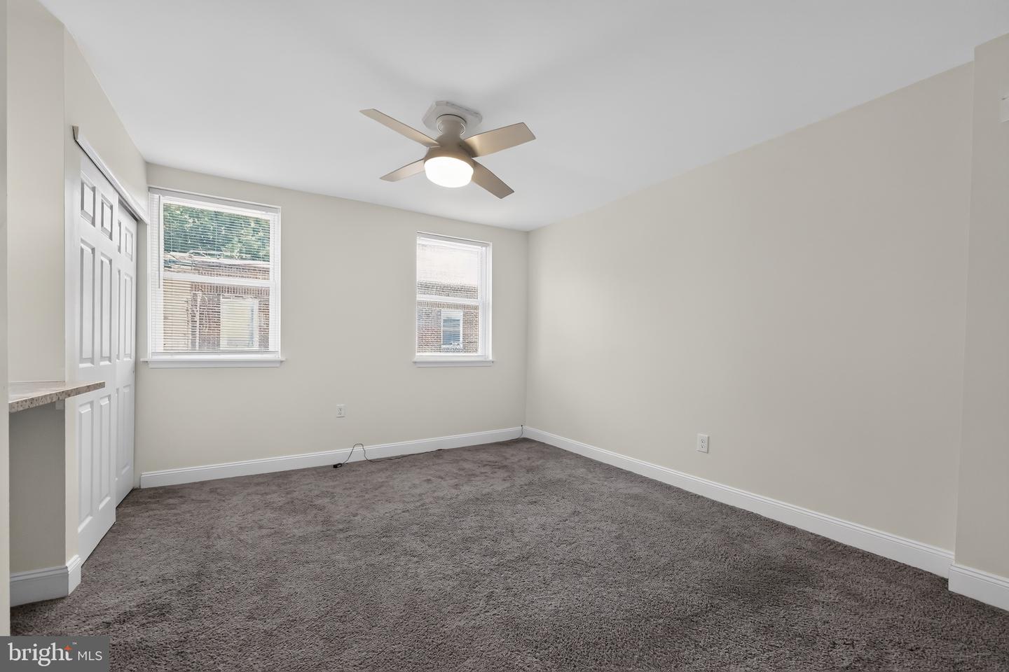 2043 S Darien St Property Photo 30