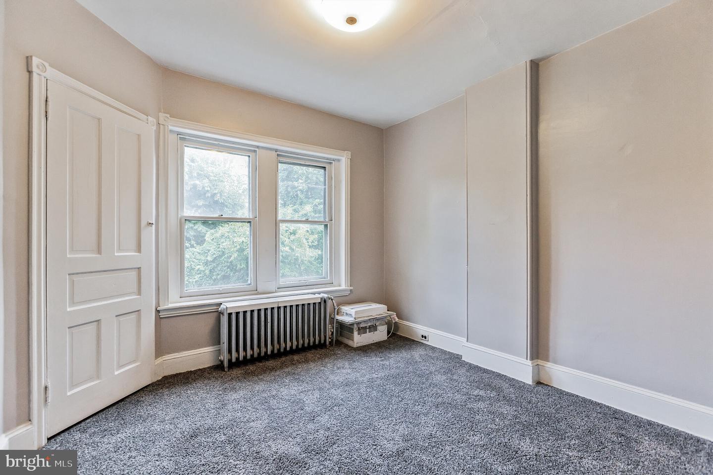 427 Ripka St Property Photo 16