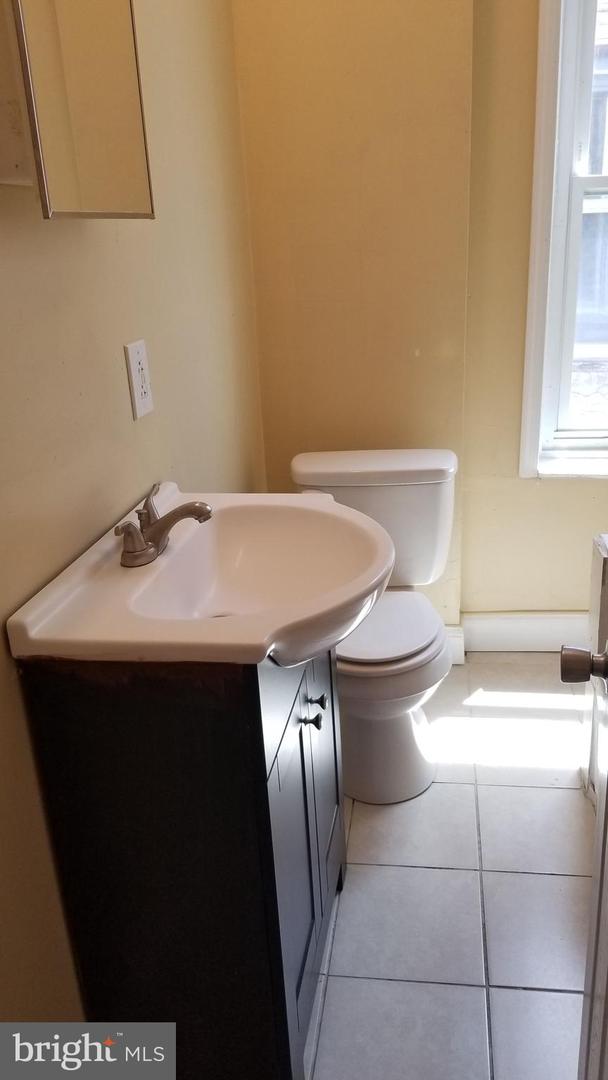 36 S Cecil St Property Photo 9