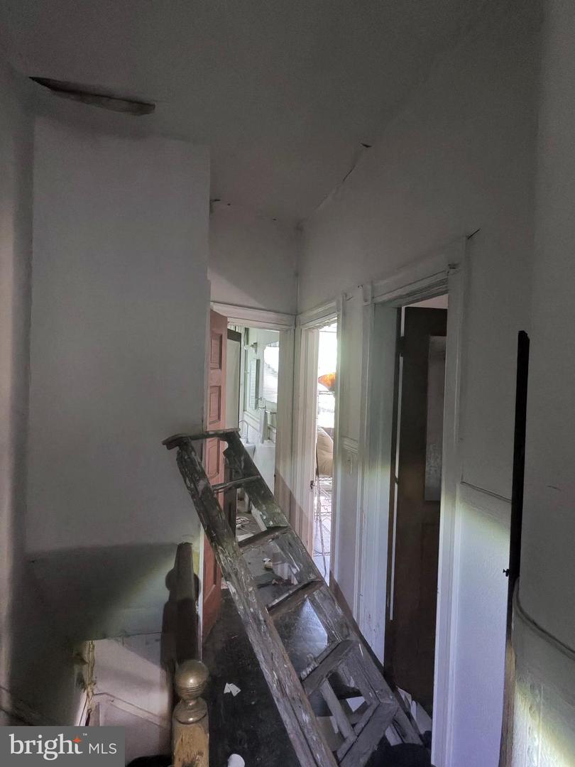 845 Wynnewood Rd Property Photo 5