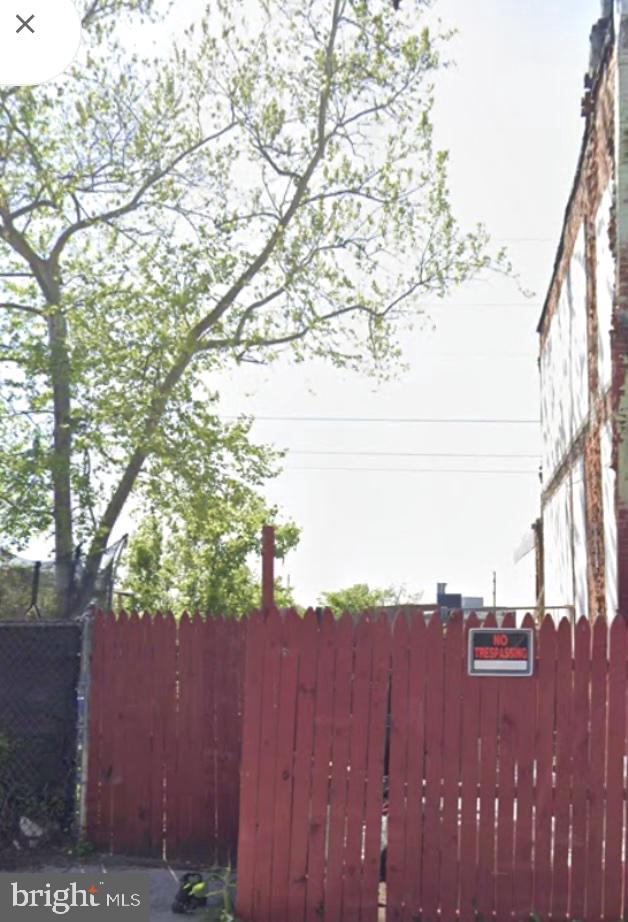 3024 Clifford St Property Photo 1