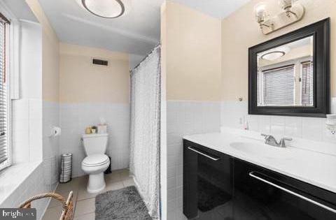 229 Race St Property Photo 31
