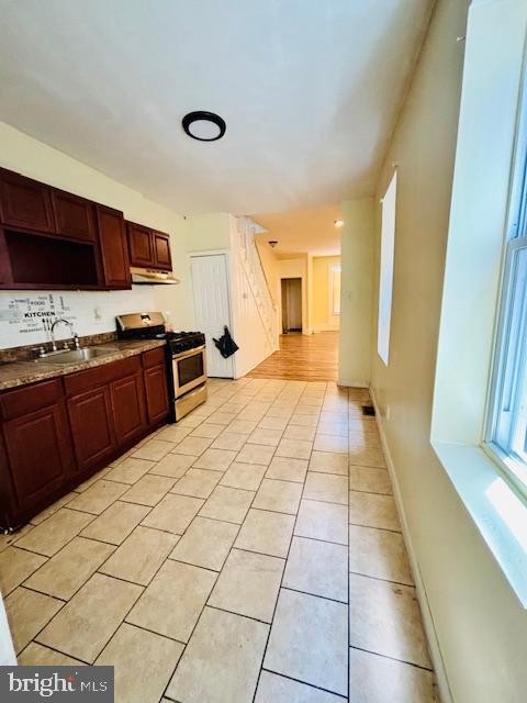3050 N Sydenham St Property Photo 4