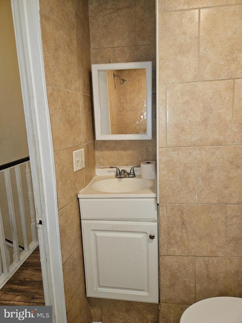3050 N Sydenham St Property Photo 11