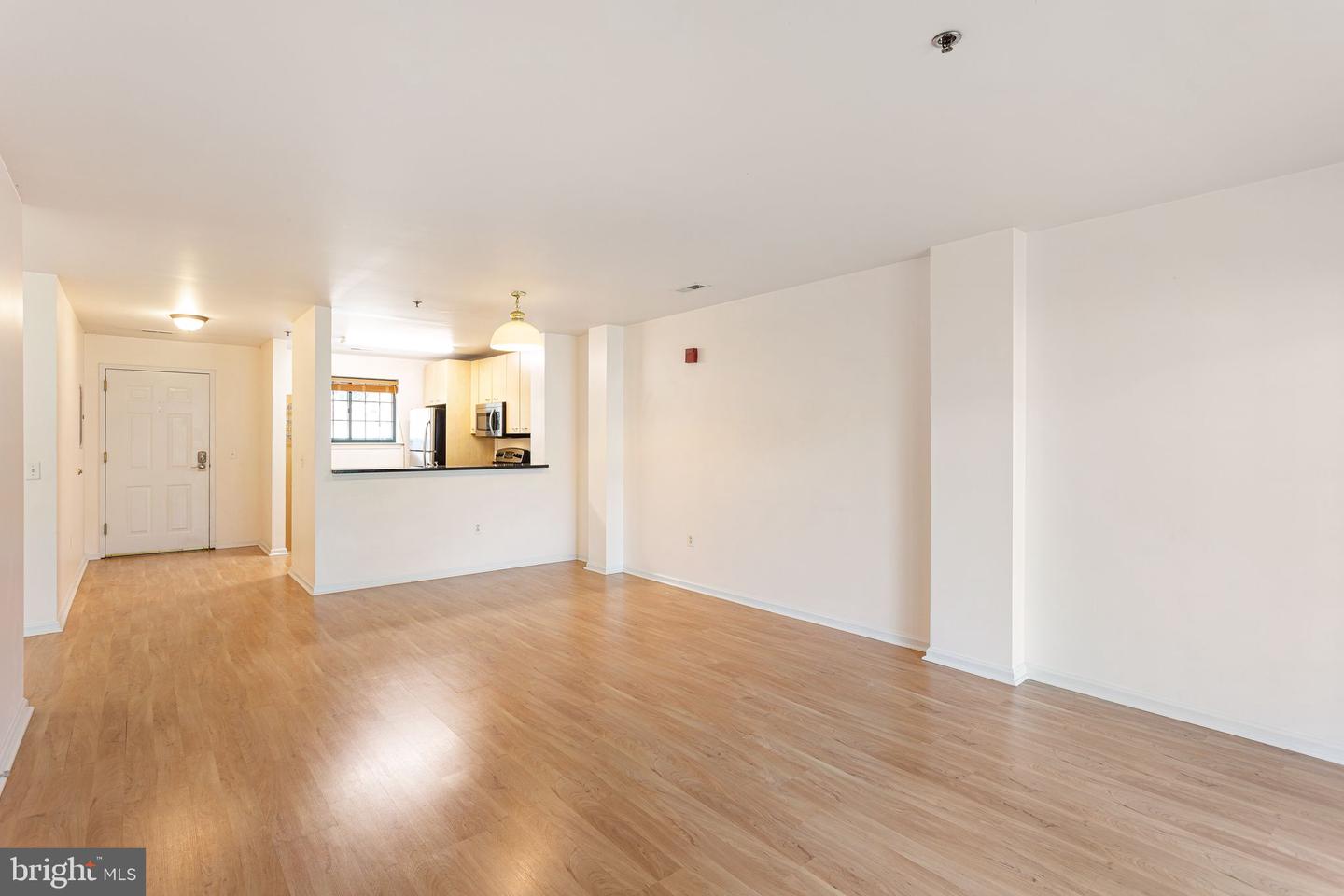 2 Leverington Ave #38 Property Photo 9