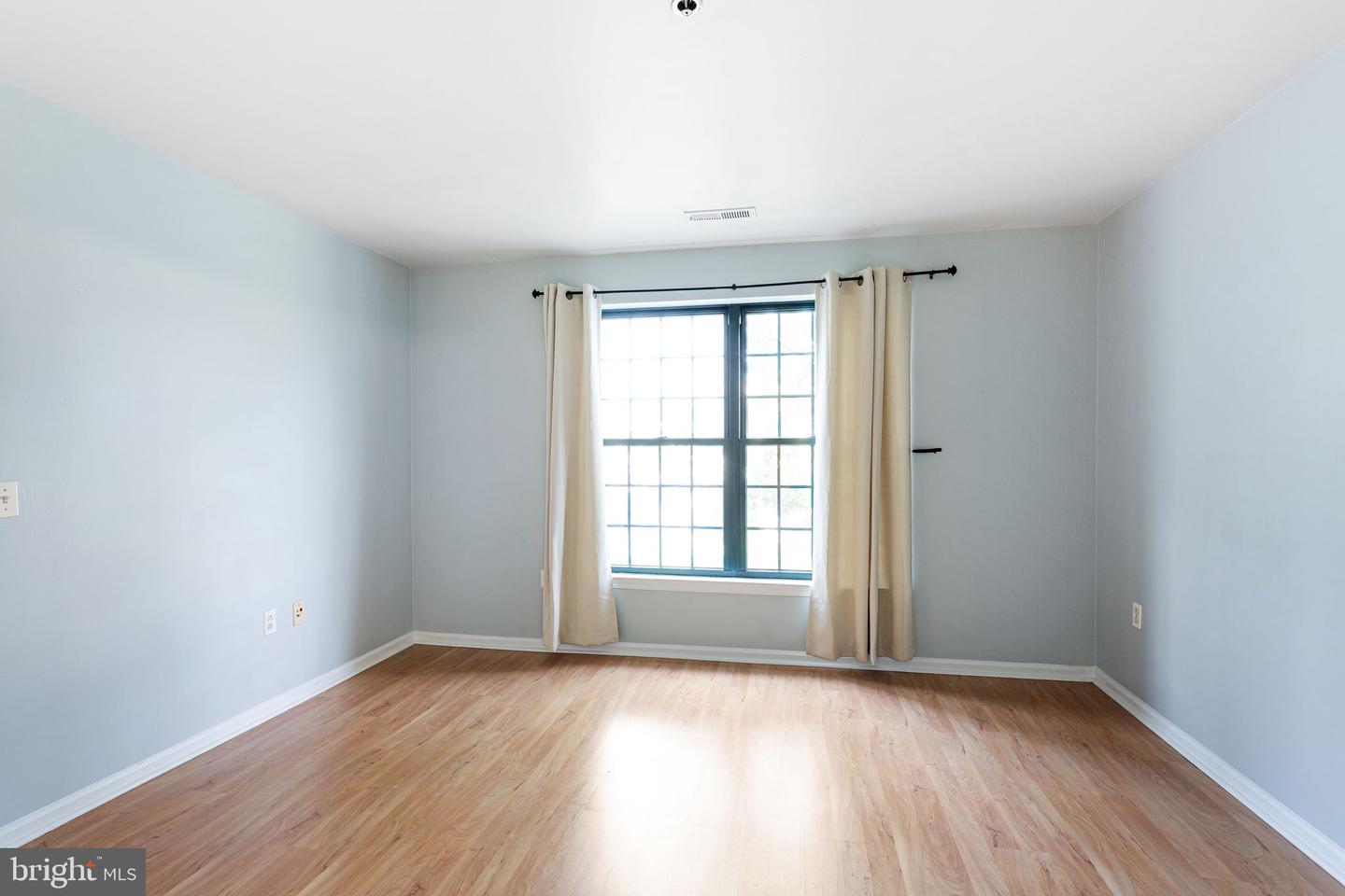 2 Leverington Ave #38 Property Photo 17