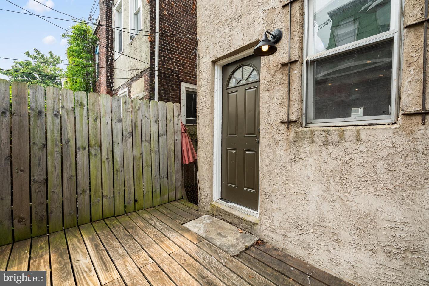 1457 N Corlies St Property Photo 15