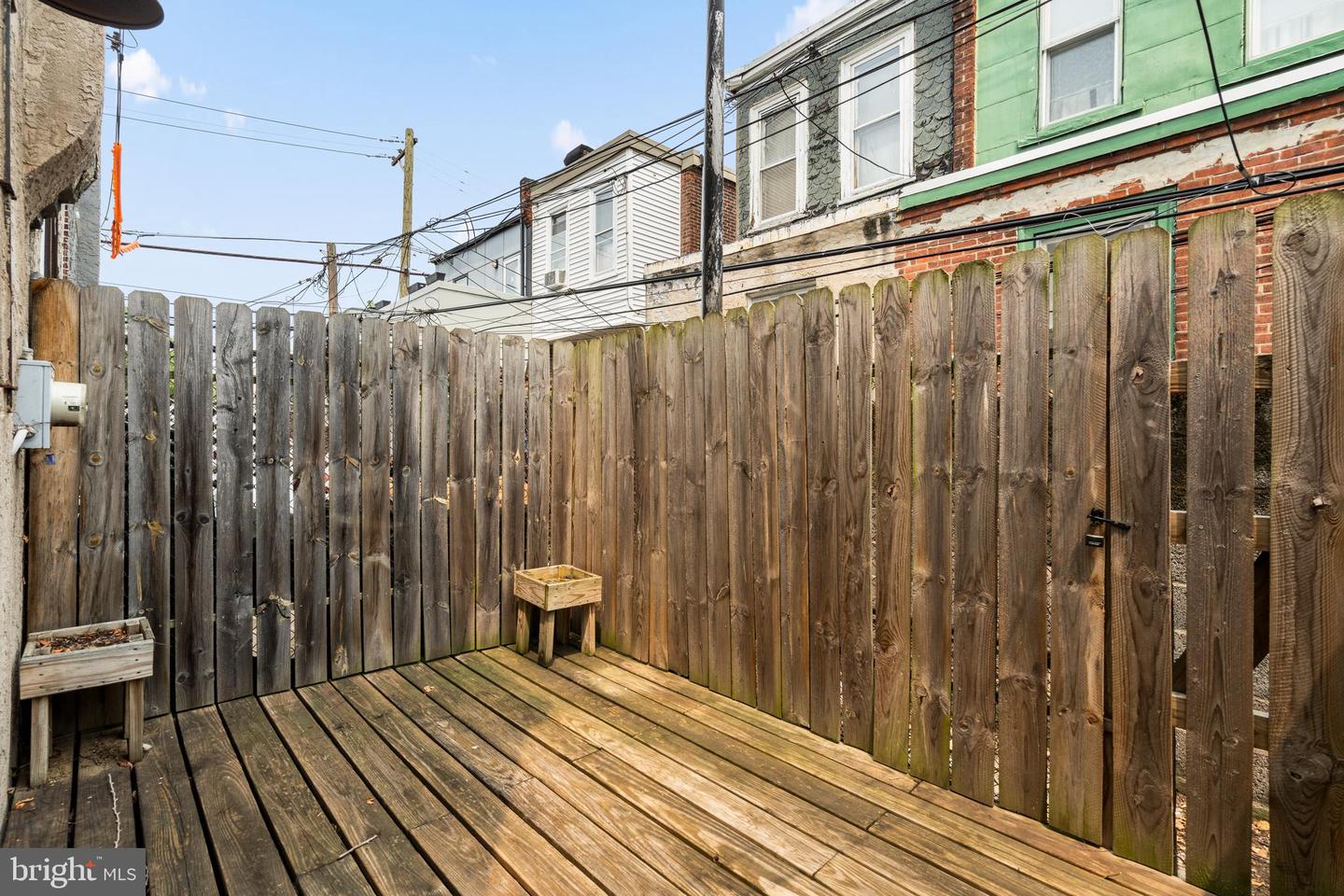 1457 N Corlies St Property Photo 16
