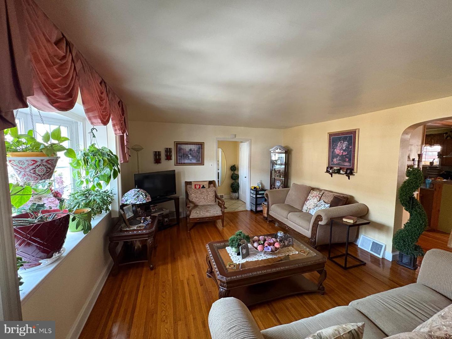 1214 Hale St Property Photo 11