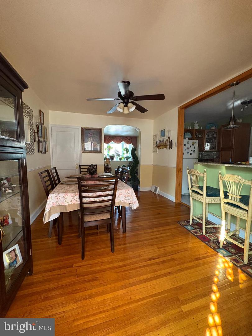 1214 Hale St Property Photo 15