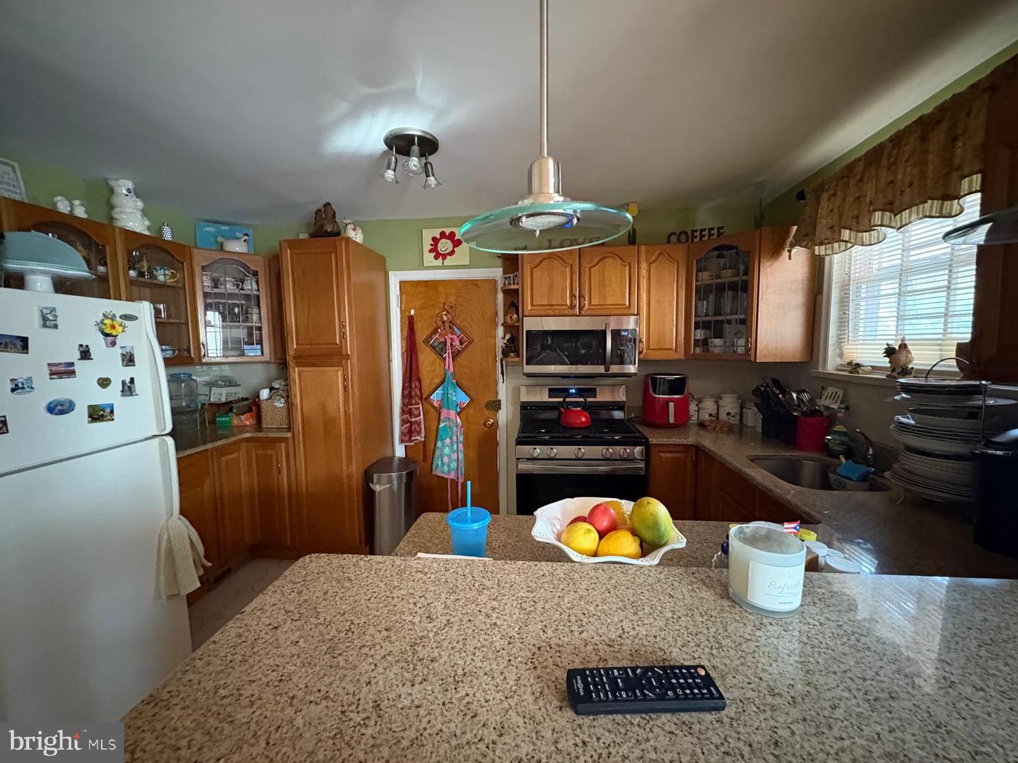 1214 Hale St Property Photo 17
