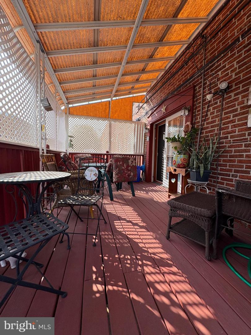 1214 Hale St Property Photo 21