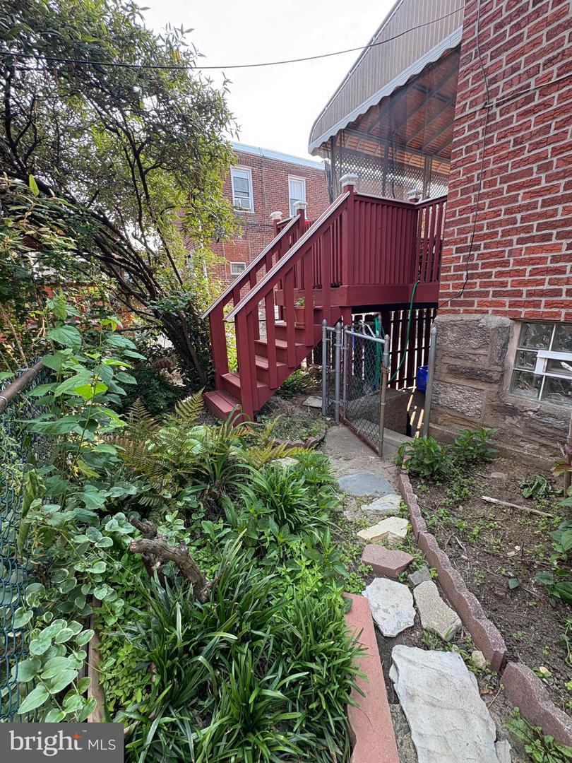 1214 Hale St Property Photo 47