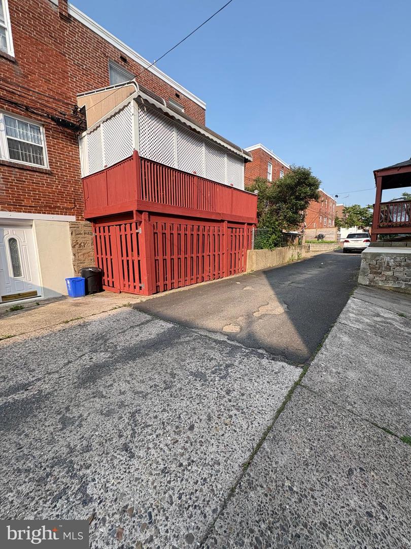 1214 Hale St Property Photo 51